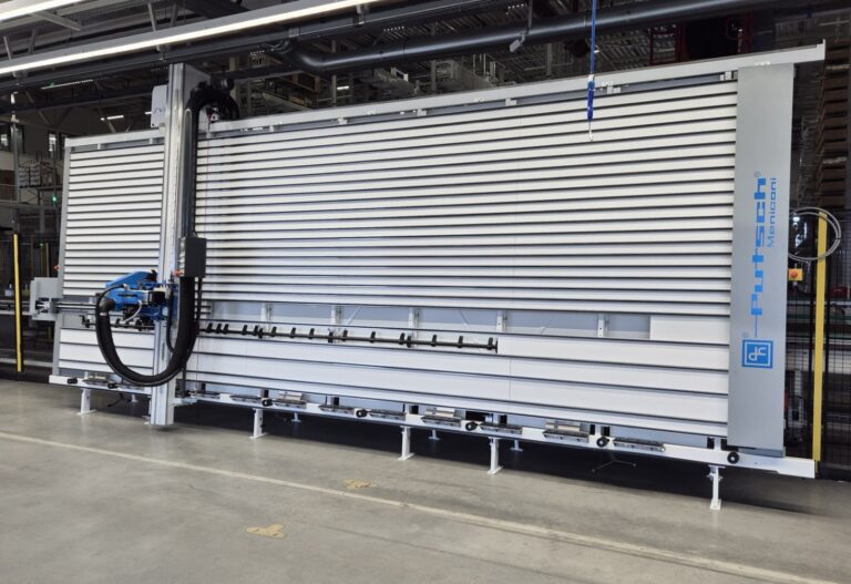 Verticale platenzaagmachine XXL voor Condoor Door Solutions-afbeelding